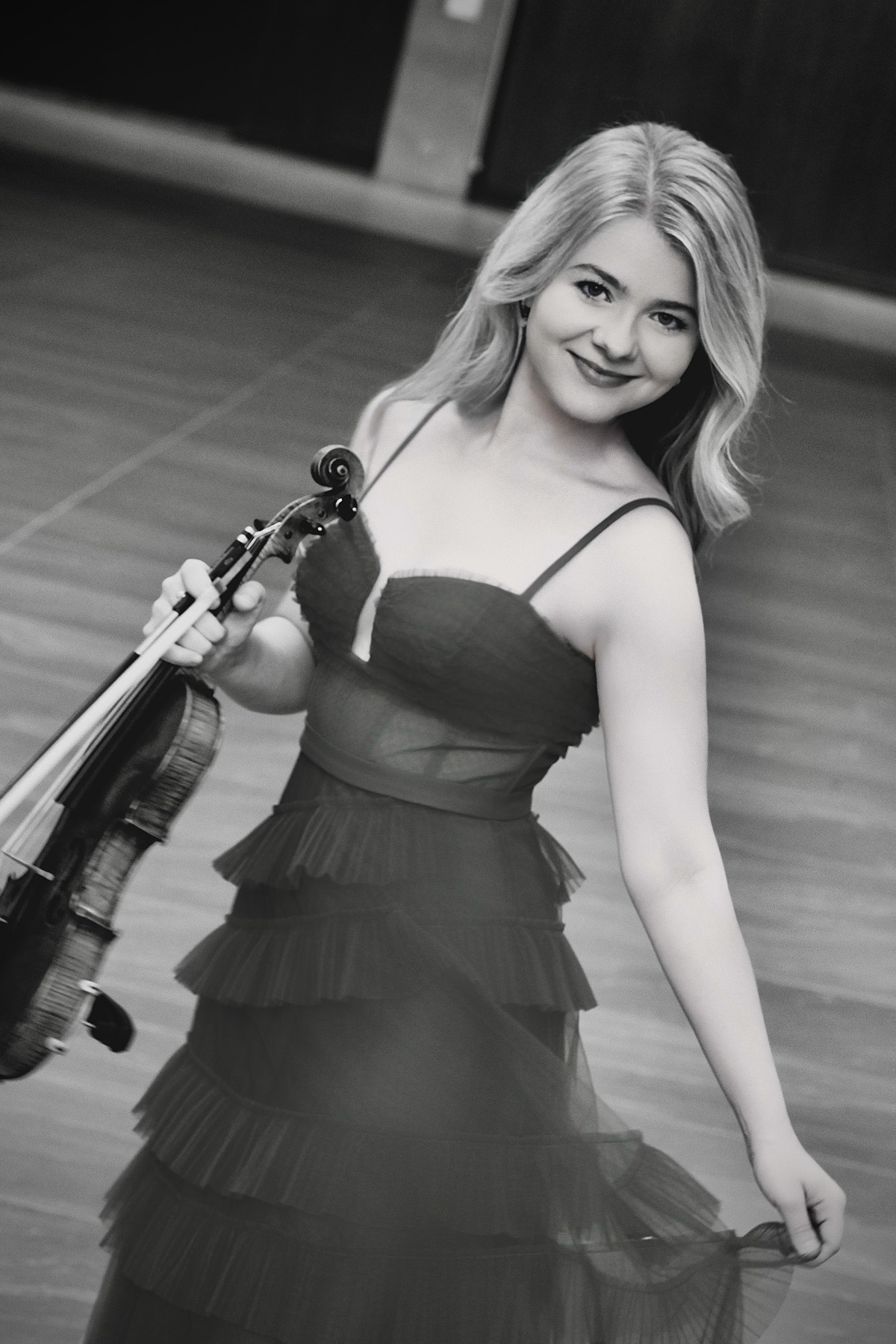 Violinist portrait with bow